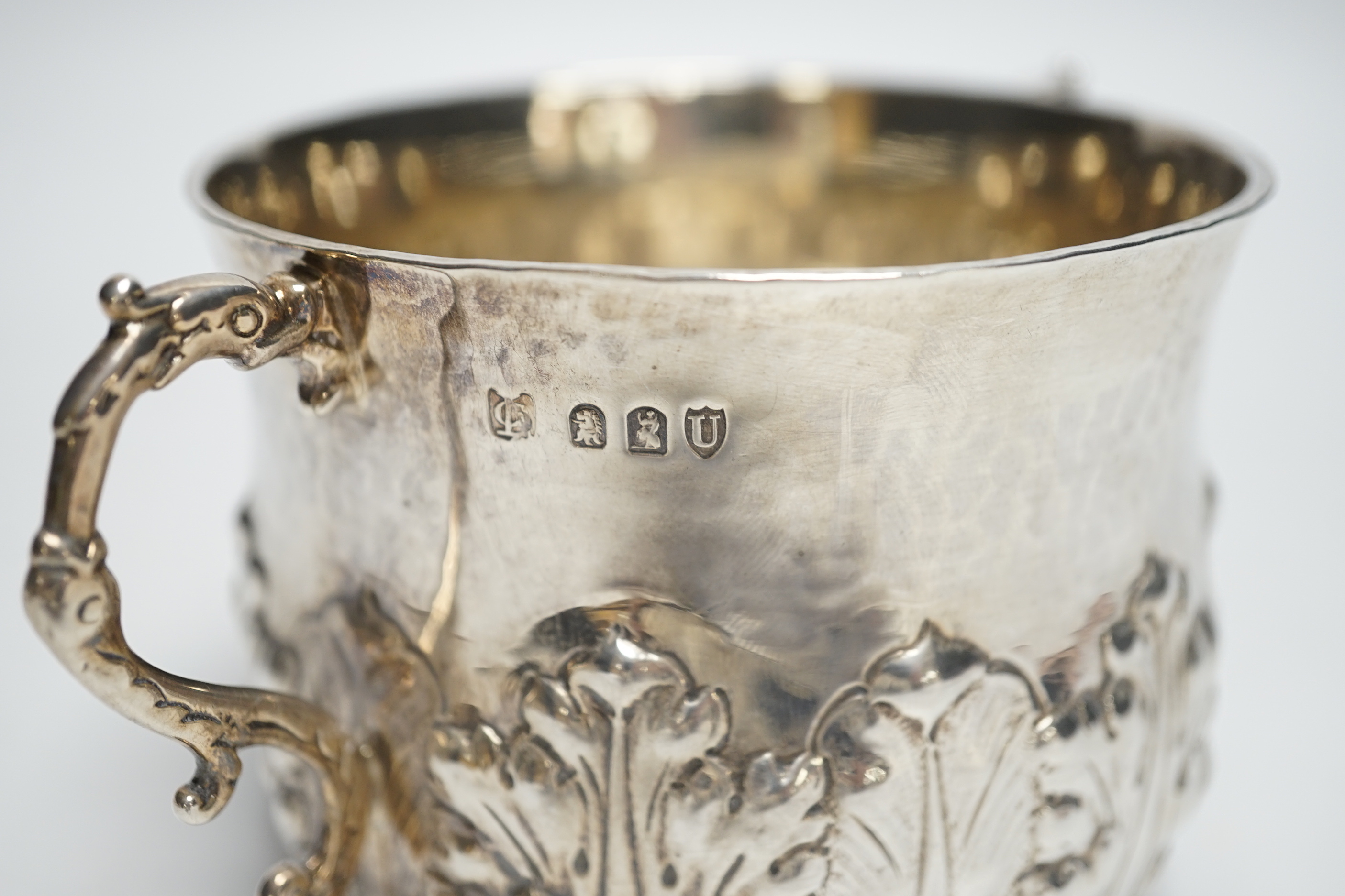 A late Victorian Britannia standard silver porringer with foliate decoration, Lambert & Co, London, 1895, with engraved inscription, 5.7oz.